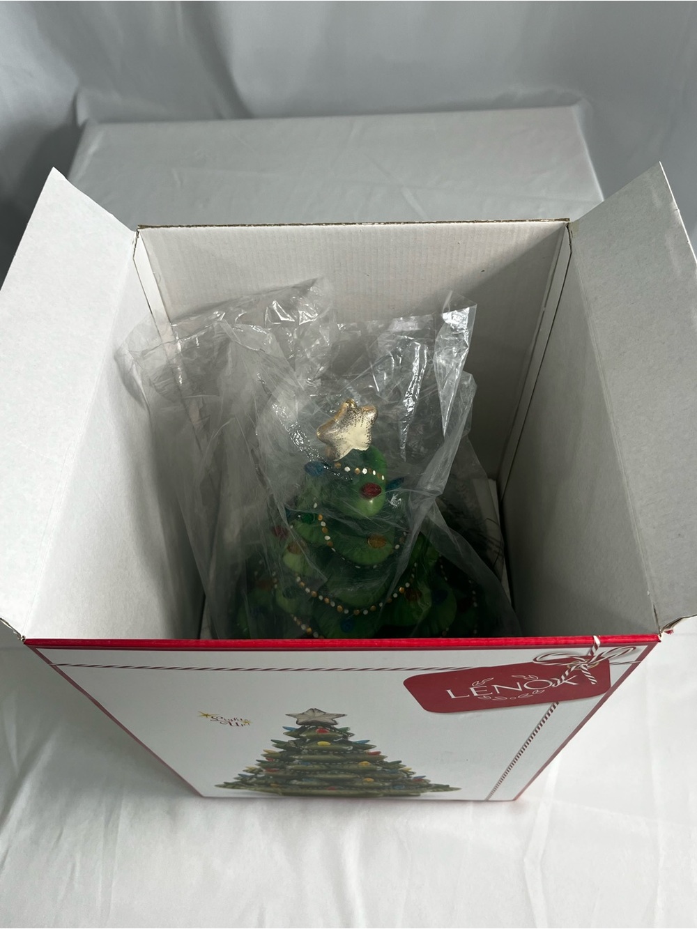 Lenox Treasured Traditions 13.5” Lit Tree Figurine Green Christmas Ceramic - Picture 4 of 12